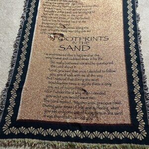 Footprints in the Sand Tapestry Throw Blanket‎